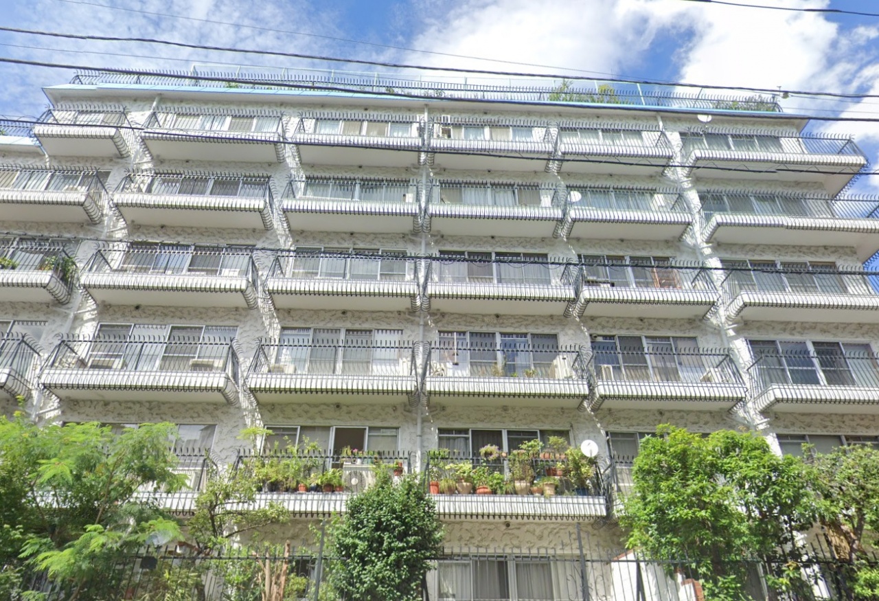 秀和弥生町レジデンス