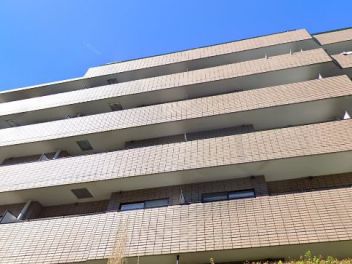 ライオンズガーデン初台