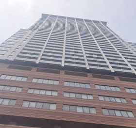 クロスエアタワー