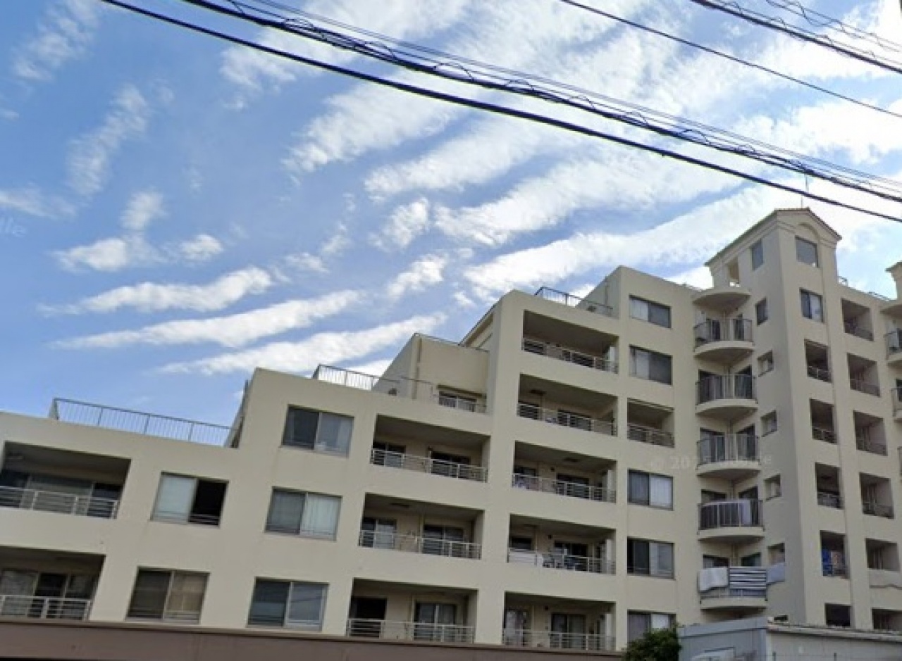 クレッセントユーパリノスの丘パームヒルズ