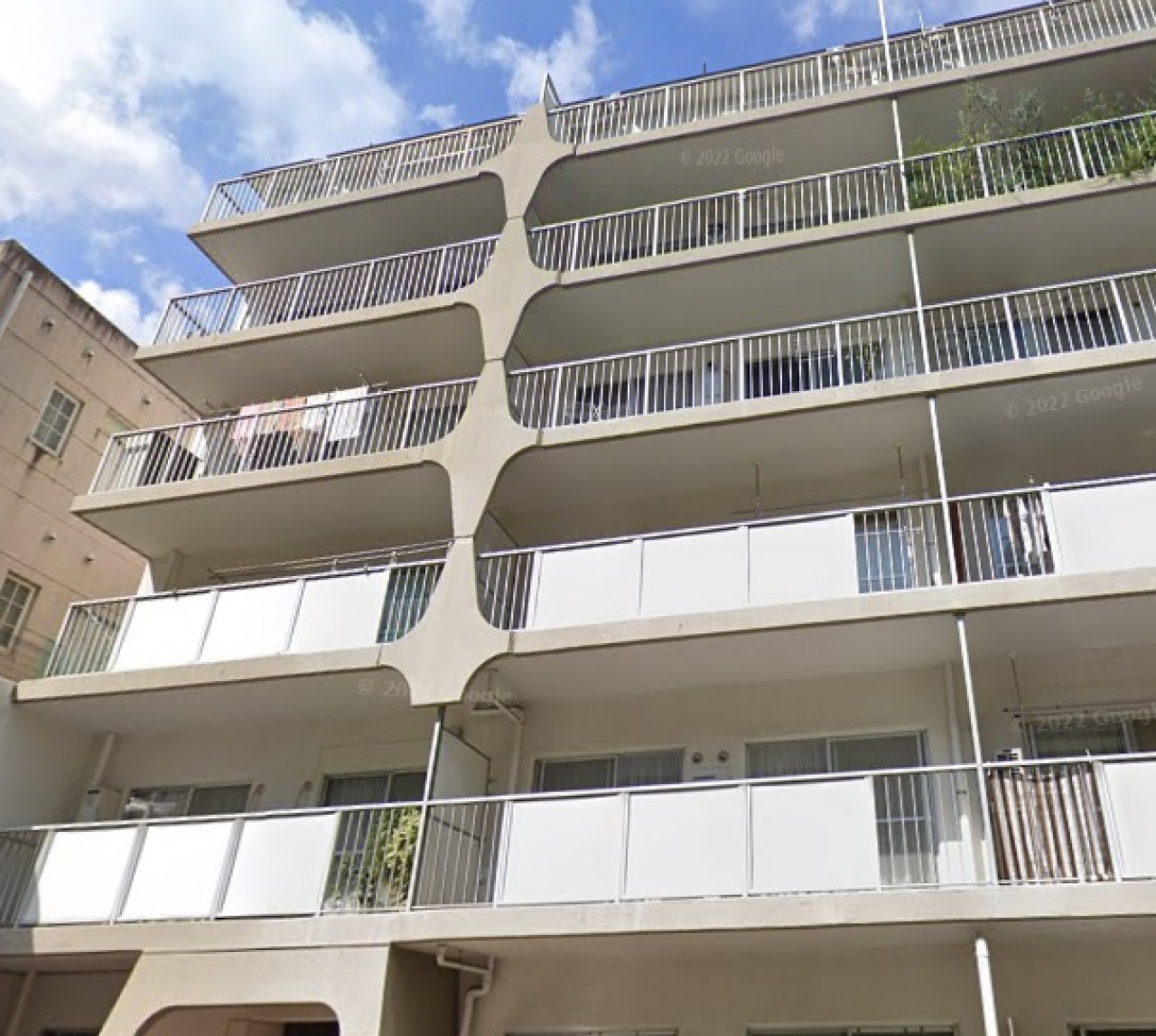 ロイヤルハイツ三田