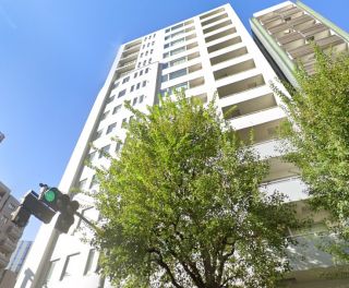 ラコント新宿セントラルパークアパートメント