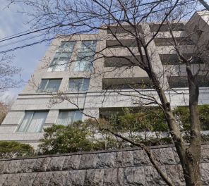 麻布霞町パーク・マンション
