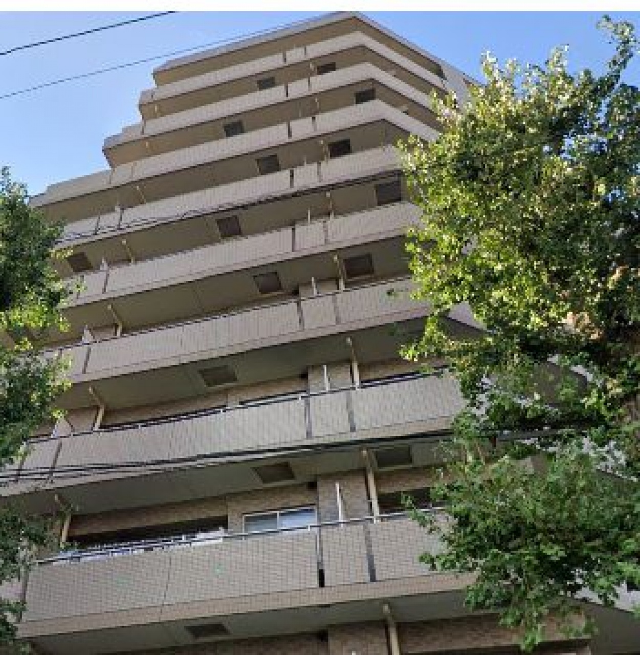 ファミール八雲