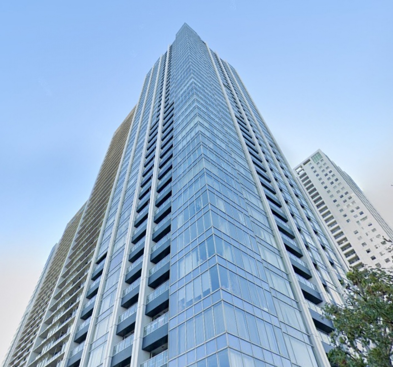 ワールドシティタワーズブリーズタワー