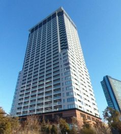 クロスエアタワー