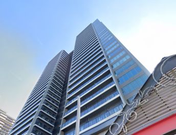 ＭＩＤ　ＴＯＷＥＲ　ＧＲＡＮＤ