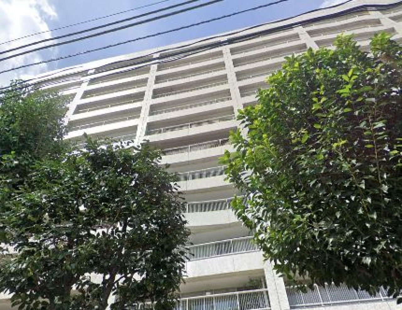 広尾ホームズ